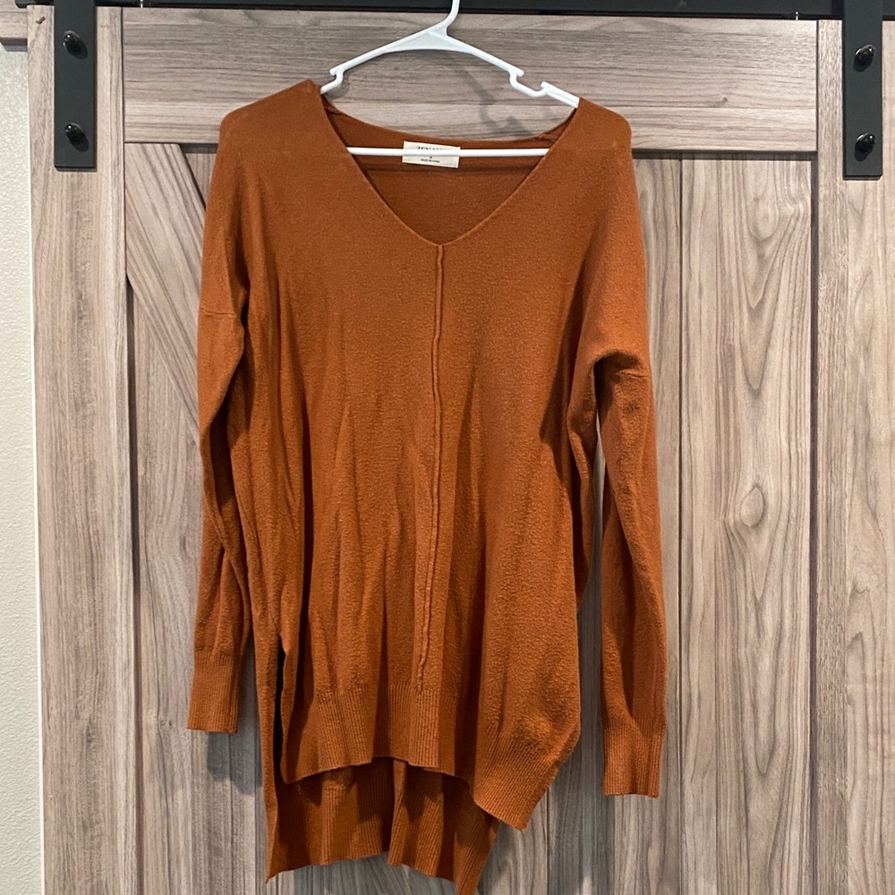 Zenana V-Neck Sweater in Warm Orange Sz Small